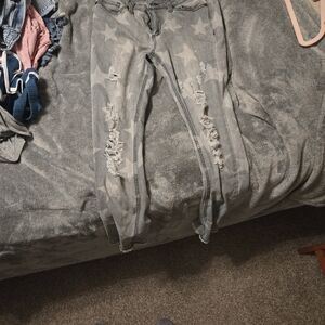 Easel Star Pattern Distressed Skinny Jeans - Gray